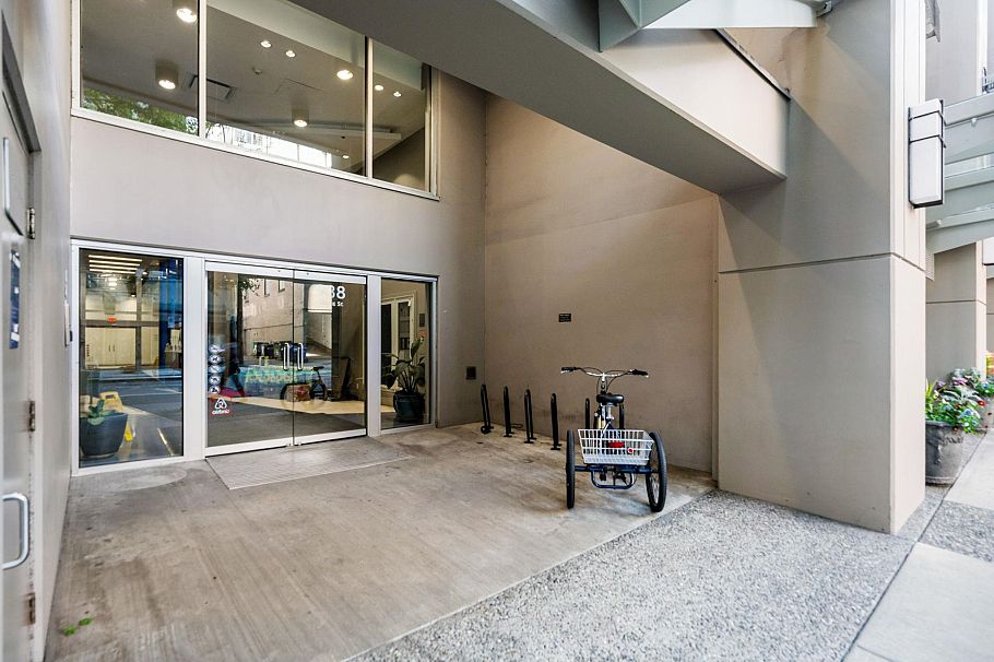 2205 938 Smithe Street Vancouver, BC - 24