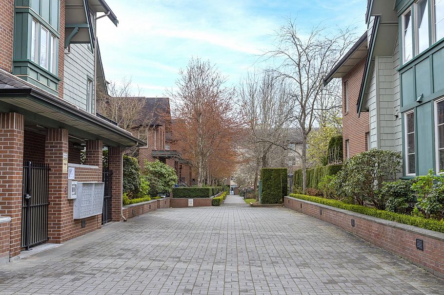 6238 Logan Lane Vancouver, BC - 35