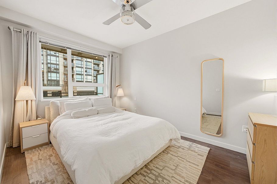 304 123 W 1st Street North Vancouver, BC - 13