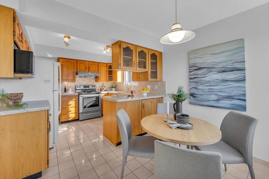 770 E 61st Avenue Vancouver, BC - 12