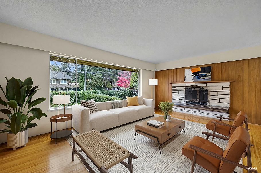 4578 Capilano Road North Vancouver, BC - 3