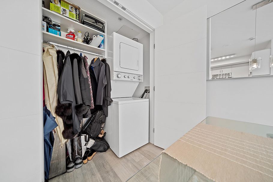 1238 Richards Street Vancouver, BC - 31