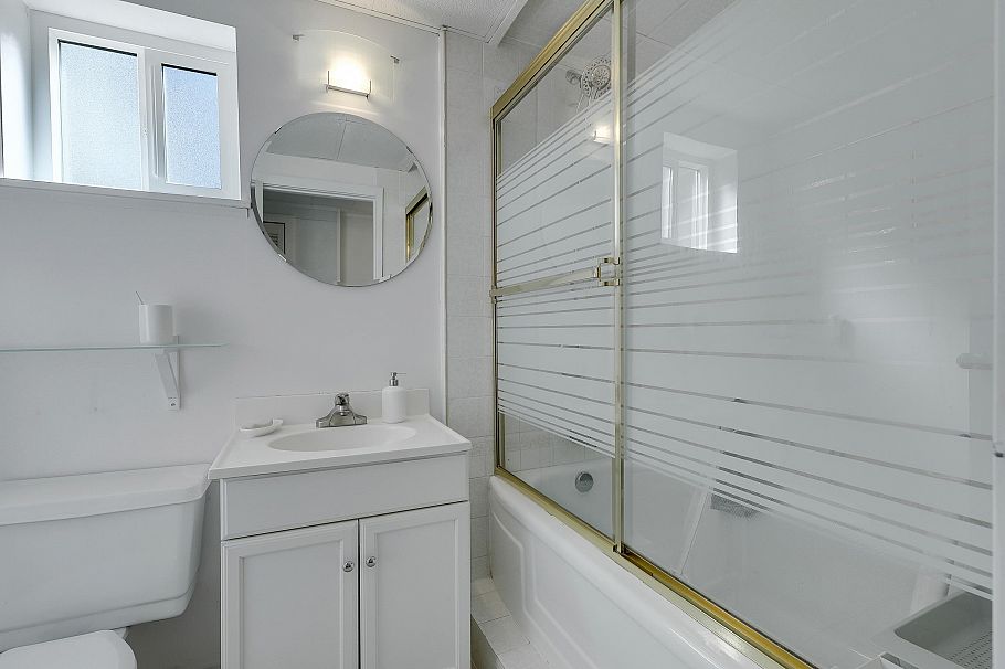 3523 Allan Road North Vancouver, BC - 23