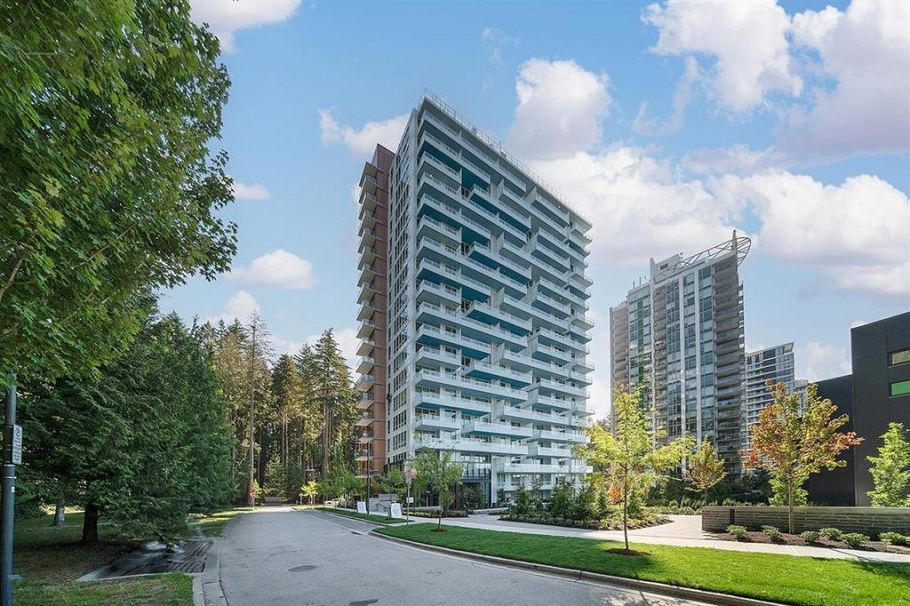 1105 5608 Berton Avenue Vancouver, BC - 1