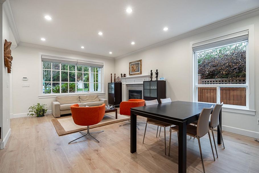 359 E 13th Street North Vancouver, BC - 9