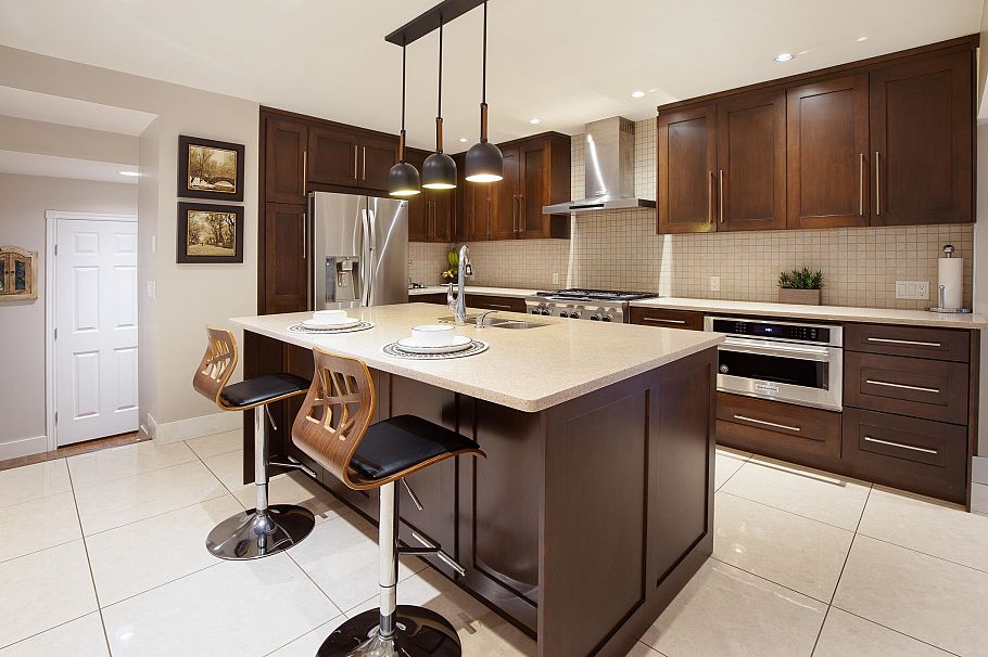 3973 Braemar Place North Vancouver, BC - 12