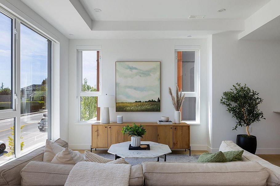 213 715 W 49th Avenue Vancouver, BC - 4