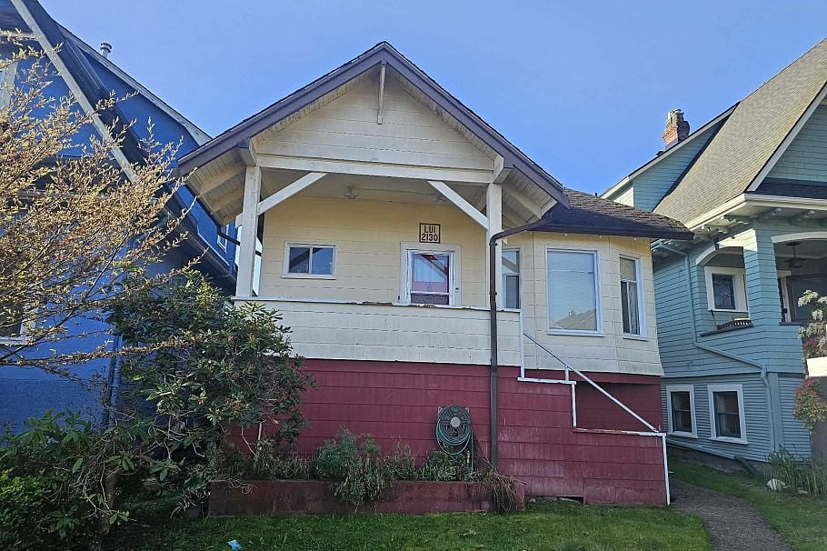 2130 William Street Vancouver, BC - 1