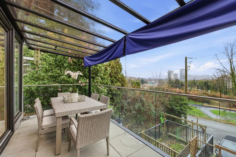 1269 Cloverley Street North Vancouver, BC - 10