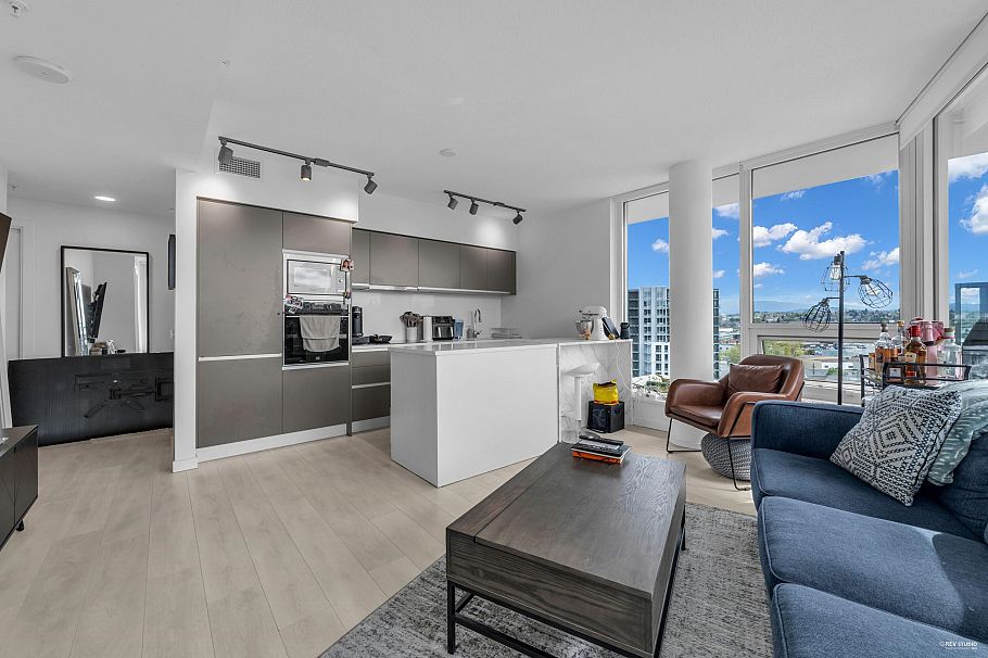 1015 180 E 2nd Avenue Vancouver, BC - 2