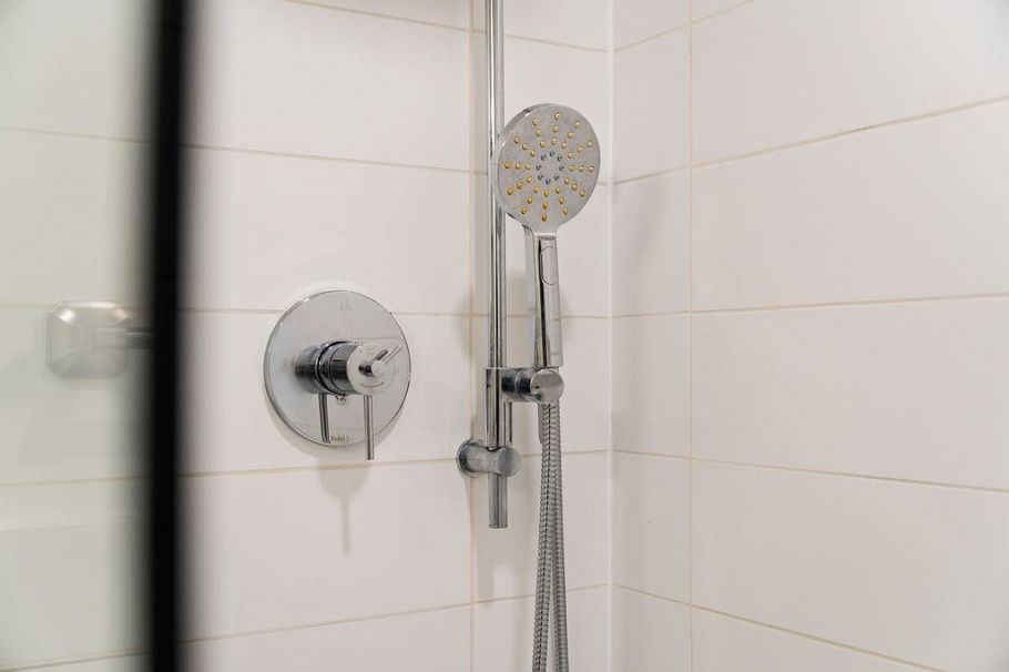 207 235 W 4th Street North Vancouver, BC - 24