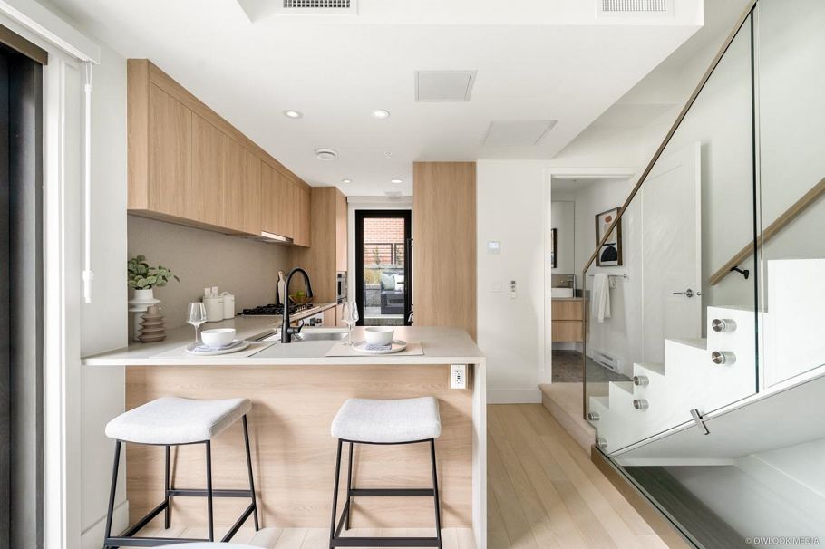 6322 Oak Street Vancouver, BC - 8