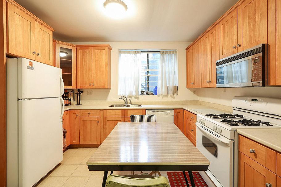 329 E Pender Street Vancouver, BC - 26