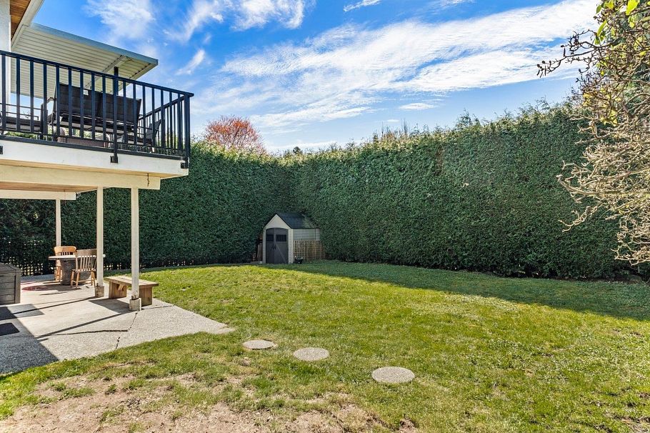 739 E 26th Street North Vancouver, BC - 33