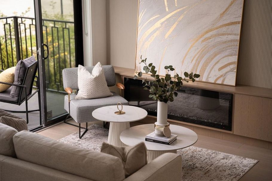 1 2282 E 8th Avenue Vancouver, BC - 3