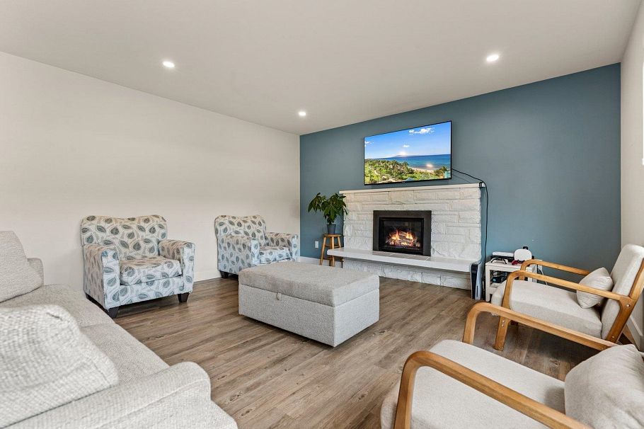 739 E 26th Street North Vancouver, BC - 11