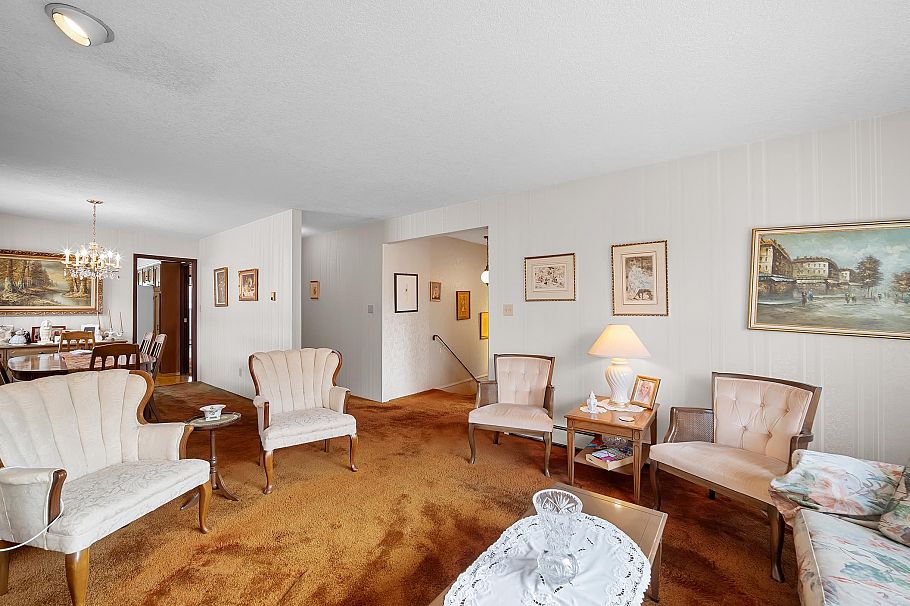 271 E 38th Avenue Vancouver, BC - 4