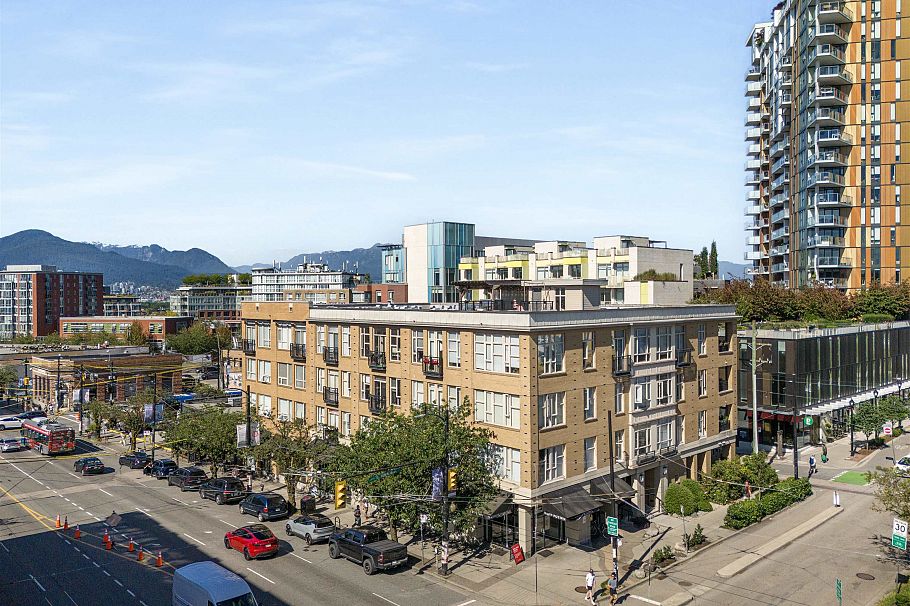 212 205 E 10th Avenue Vancouver, BC - 23