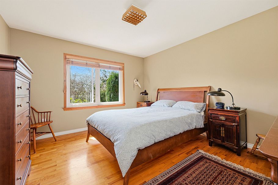 818 E 6th Street North Vancouver, BC - 18