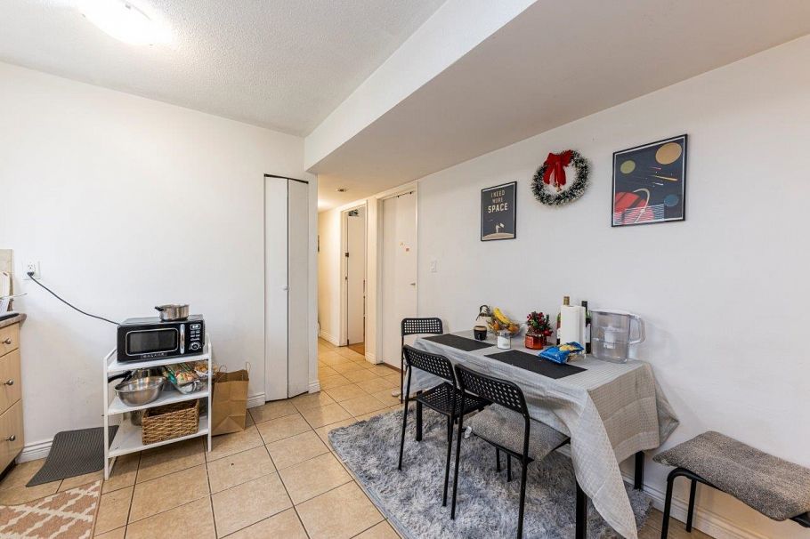 431 E 18th Avenue Vancouver, BC - 30