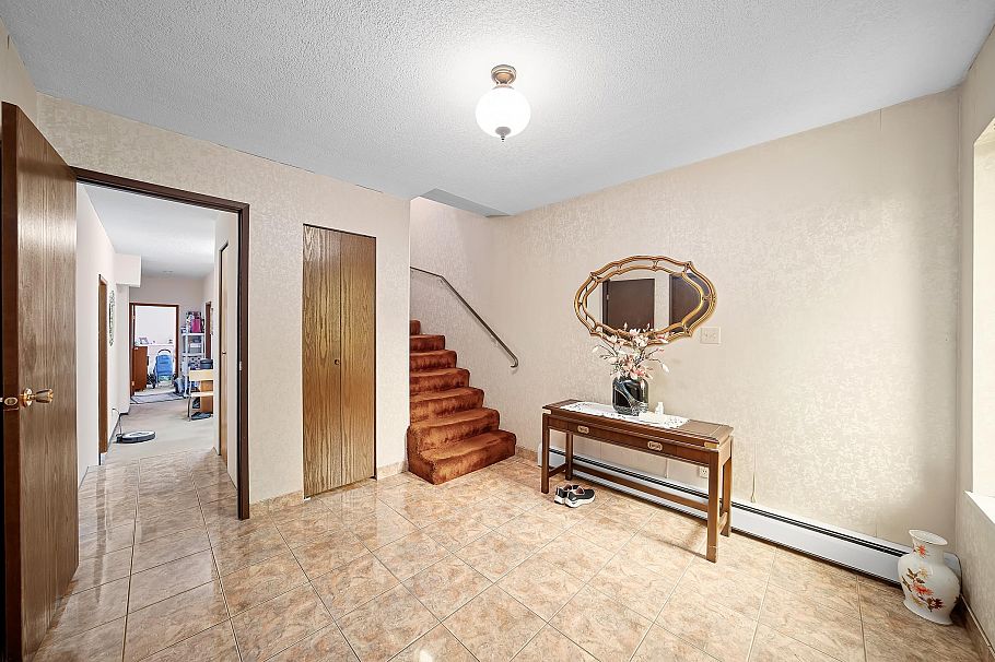 271 E 38th Avenue Vancouver, BC - 27