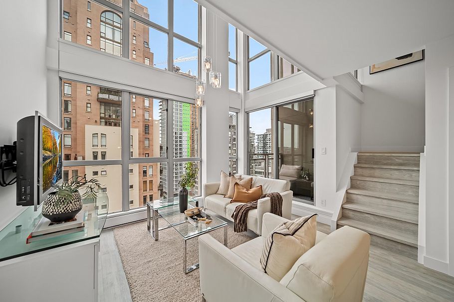 1238 Richards Street Vancouver, BC - 2