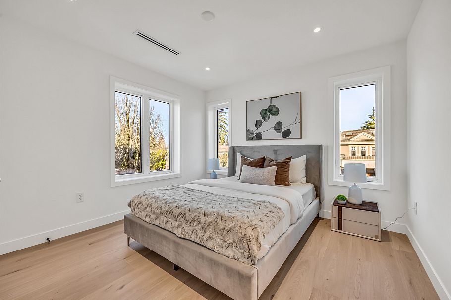 1008 W 52nd Avenue Vancouver, BC - 13