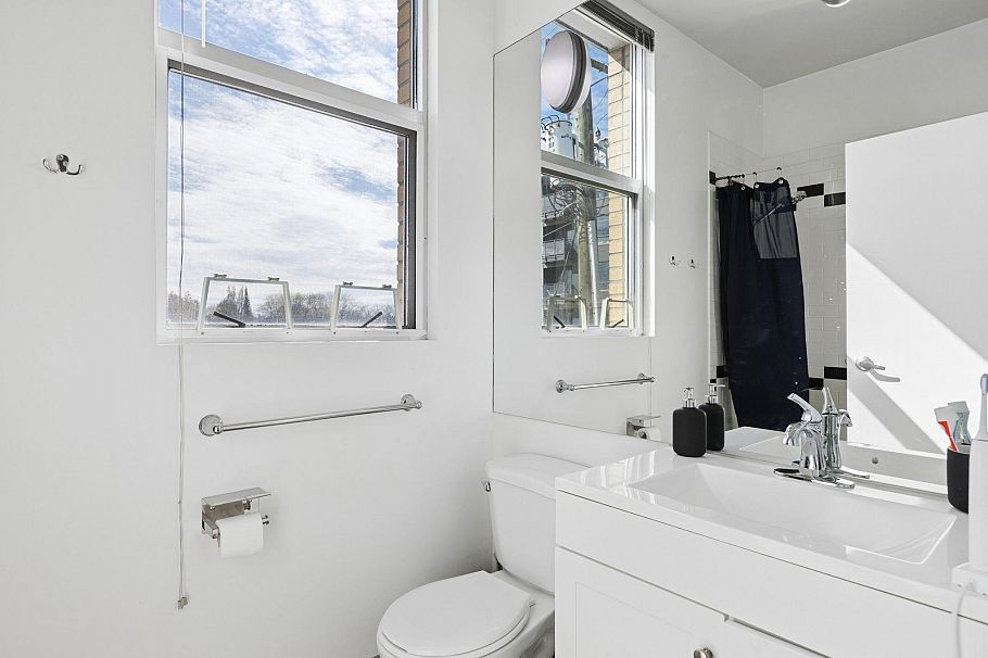 PH4 2088 W 11th Avenue Vancouver, BC - 23