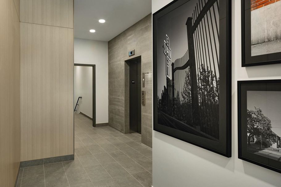 311 2419 Grant Street Vancouver, BC - 28