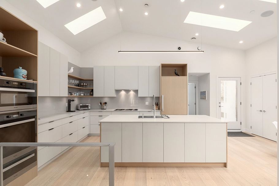 2732 Wall Street Vancouver, BC - 9