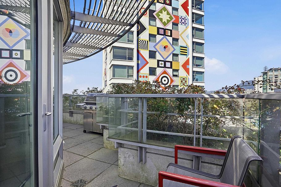 701 1762 Davie Street Vancouver, BC - 20