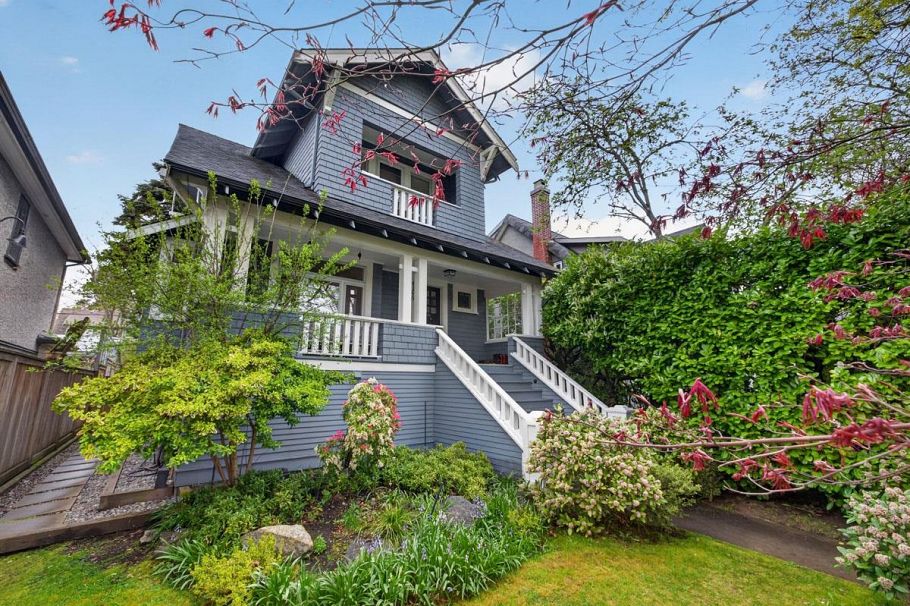 4195 W 15th Avenue Vancouver, BC - 2