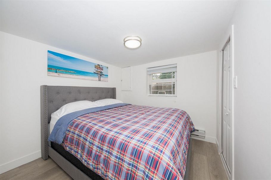 4318 W 11th Avenue Vancouver, BC - 32