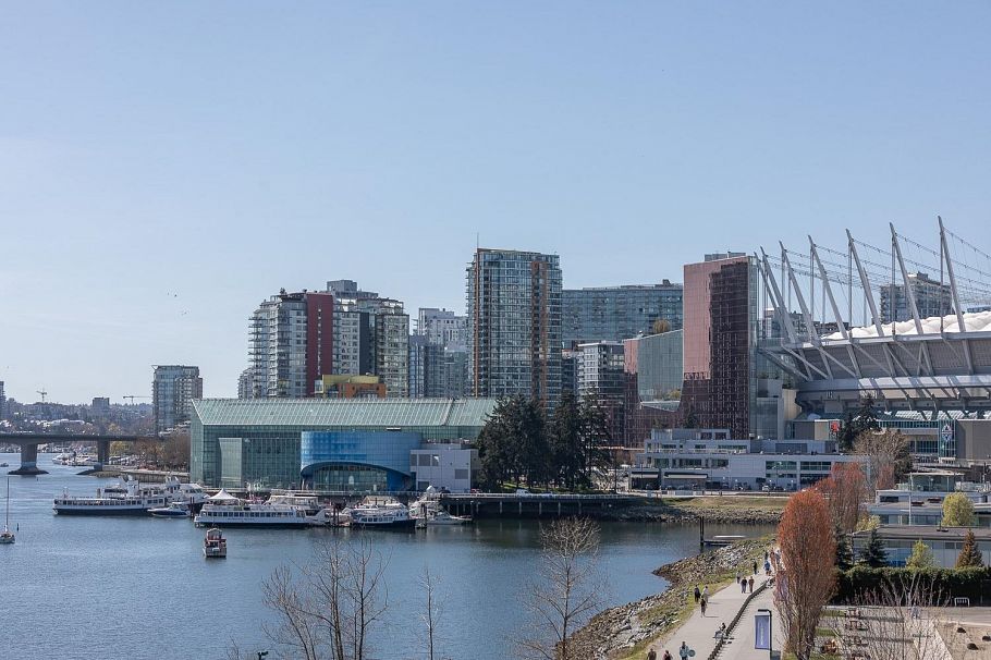 605 120 Milross Avenue Vancouver, BC - 22