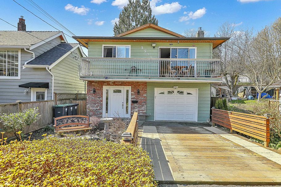 3523 Allan Road North Vancouver, BC - 1