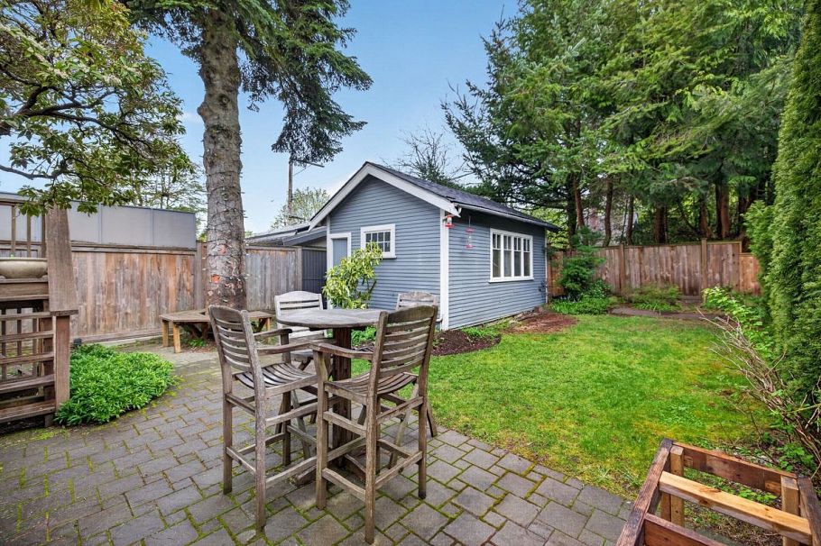 4195 W 15th Avenue Vancouver, BC - 14