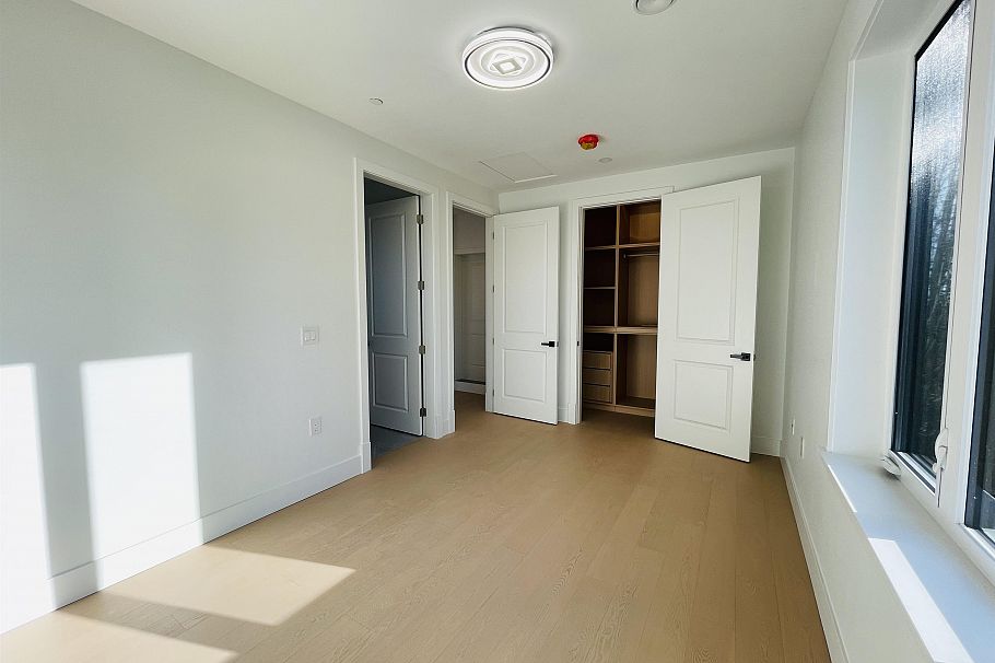 1 2452 Harrison Drive Vancouver, BC - 18