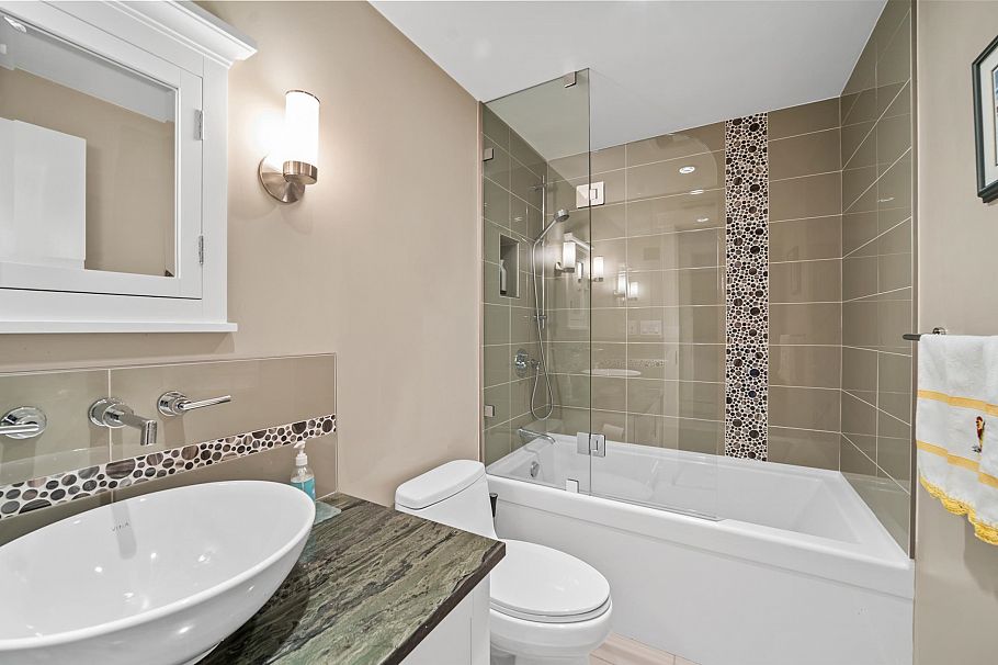 404 4900 Cartier Street Vancouver, BC - 24