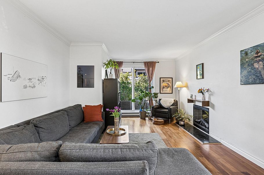 152A W 18th Street North Vancouver, BC - 3