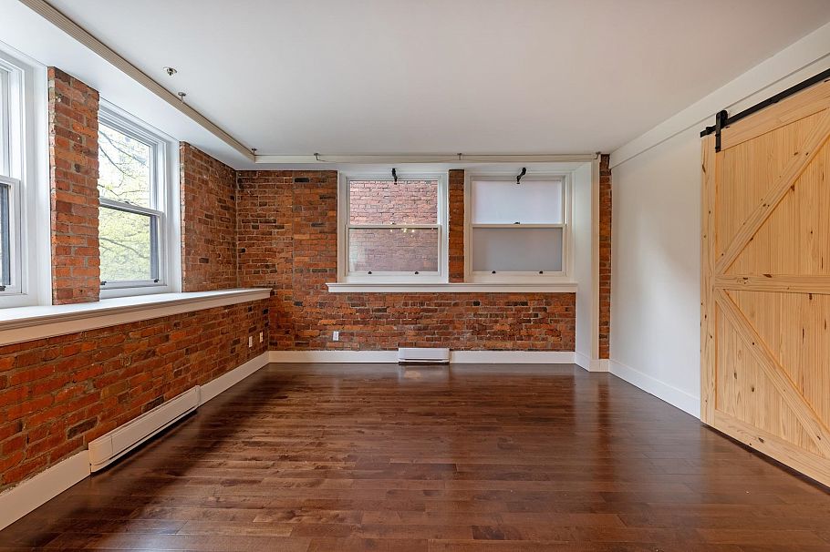 205 233 Abbott Street Vancouver, BC - 6