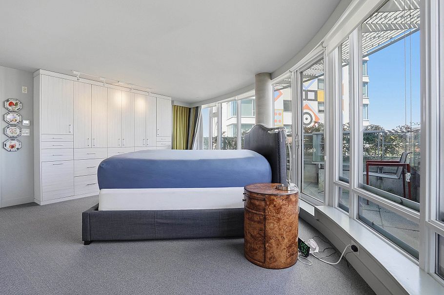 701 1762 Davie Street Vancouver, BC - 11