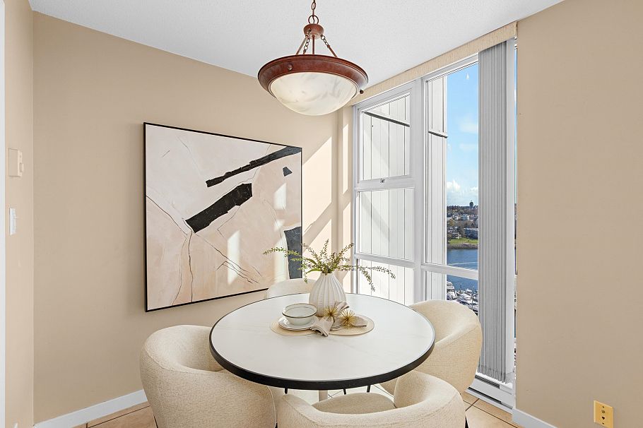 1703 1077 Marinaside Crescent Vancouver, BC - 7