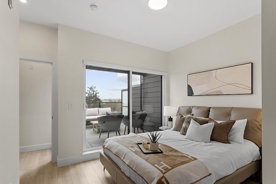 311 342 Mountain Highway North Vancouver, BC - 22