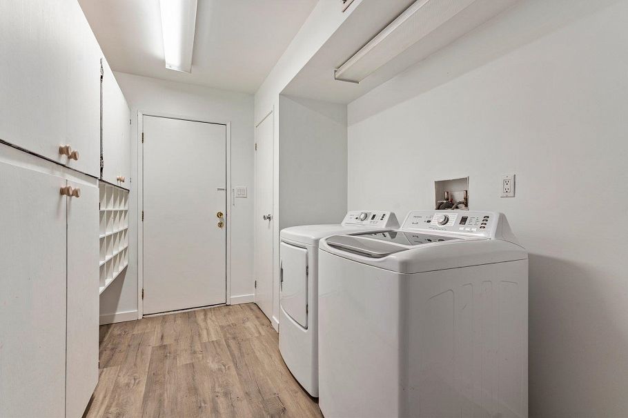 739 E 26th Street North Vancouver, BC - 30