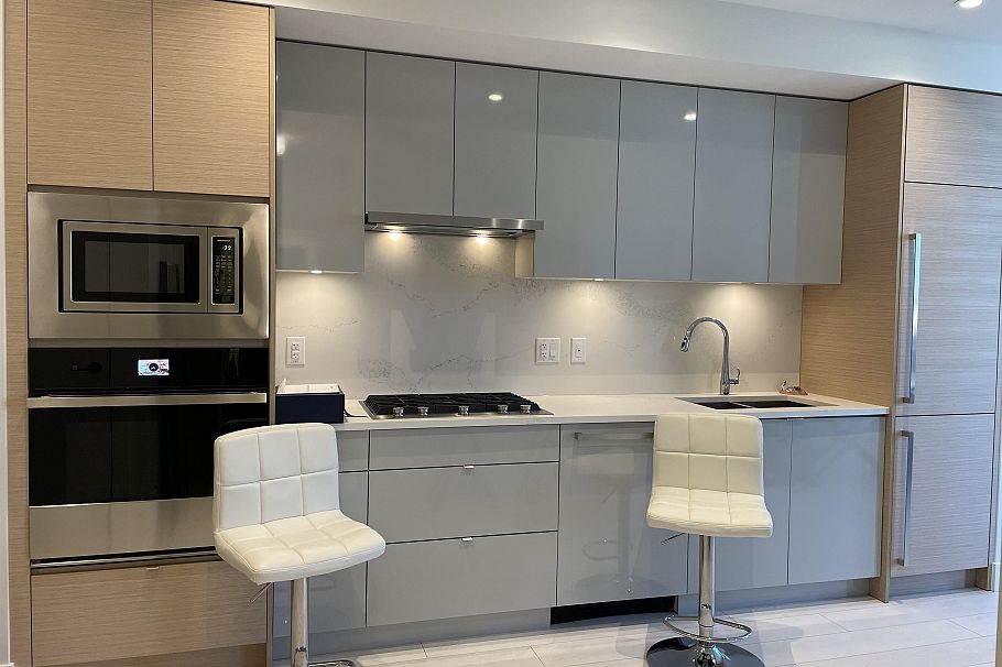 426 3438 Sawmill Crescent Vancouver, BC - 2