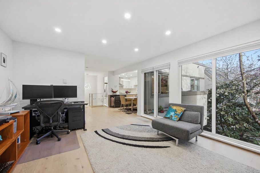 1326 W 7th Avenue Vancouver, BC - 10