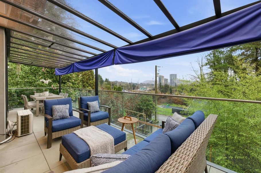 1269 Cloverley Street North Vancouver, BC - 9