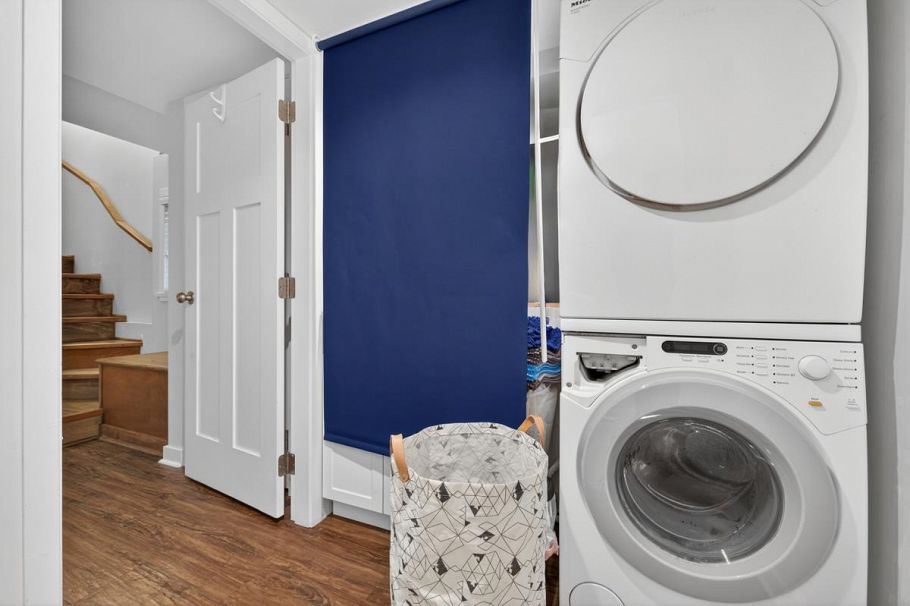4195 W 15th Avenue Vancouver, BC - 31