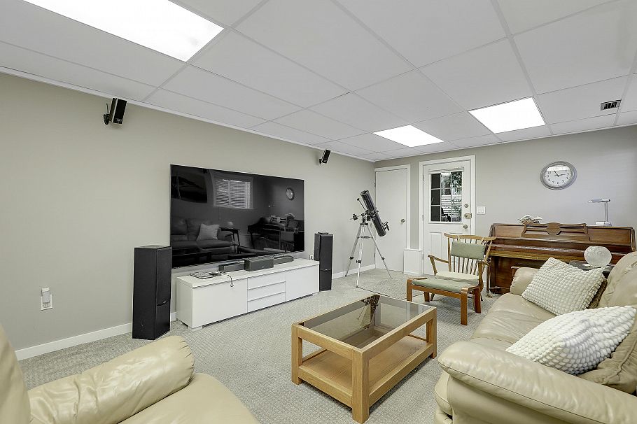 3523 Allan Road North Vancouver, BC - 19