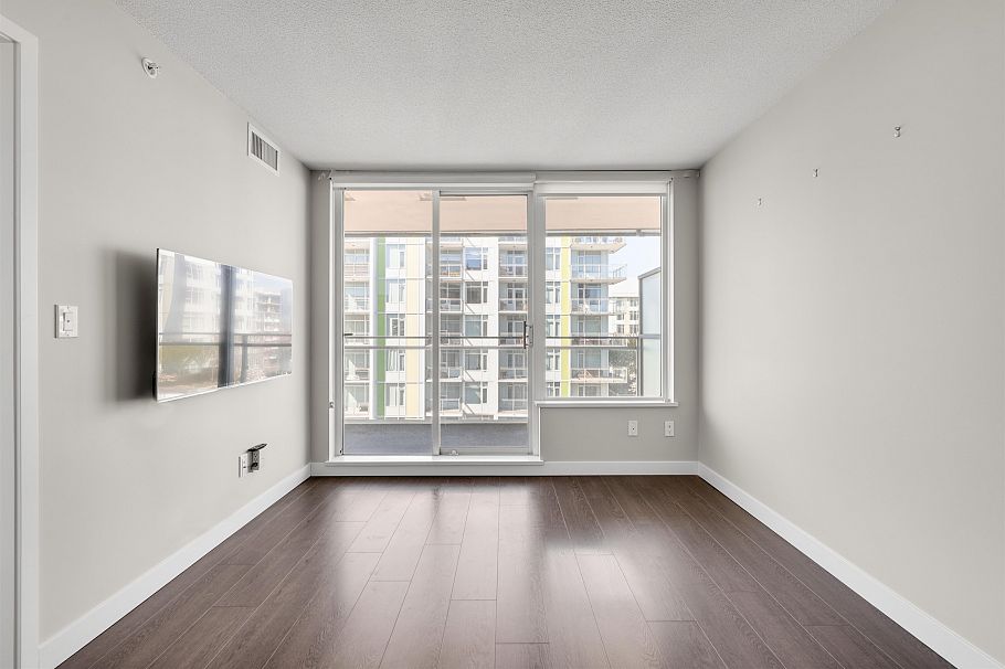 1605 8833 Hazelbridge Way Richmond, BC - 2